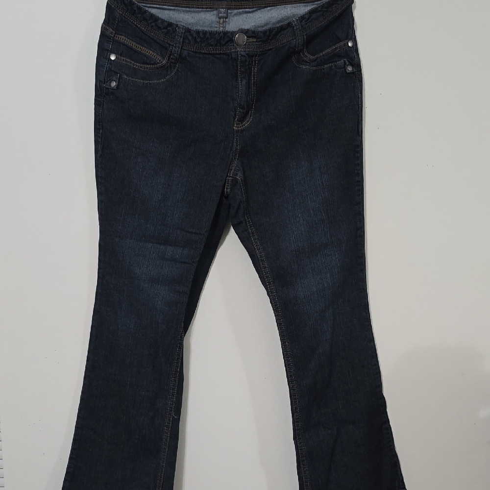 Women's Dark Wash Jeans